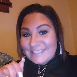 Meet your Posher, Becky